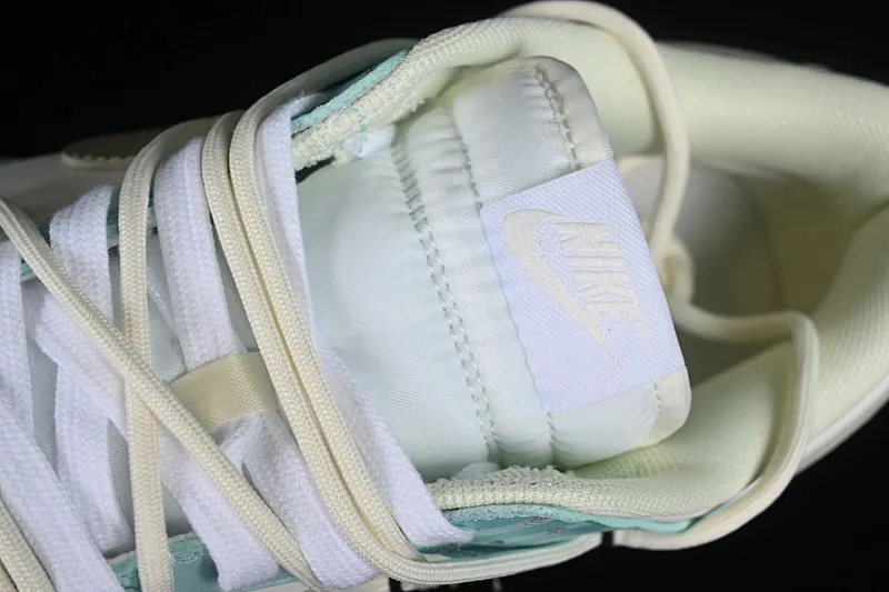 All categories Nk SB Dunk series Nk SB Dunk Low low-top sneakers Nk Dunk Low Retro Panda Prank Tiffany Green Four-leaf clover SB strap low-top casual sneakers DJ6188-100